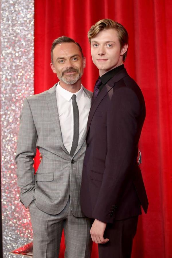 Dan dated his co-star Rob Mallard for several mo<em></em>nths in 2017