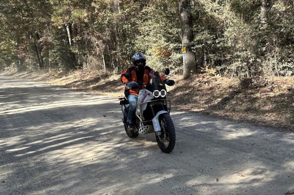2024 ducati desertx