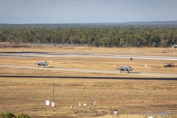 Royal Australian Air Force F-35A Lightning ll's taxi prior to departure from RAAF ba<em></em>se Tindal (Commo<em></em>nwealth of Australia).
