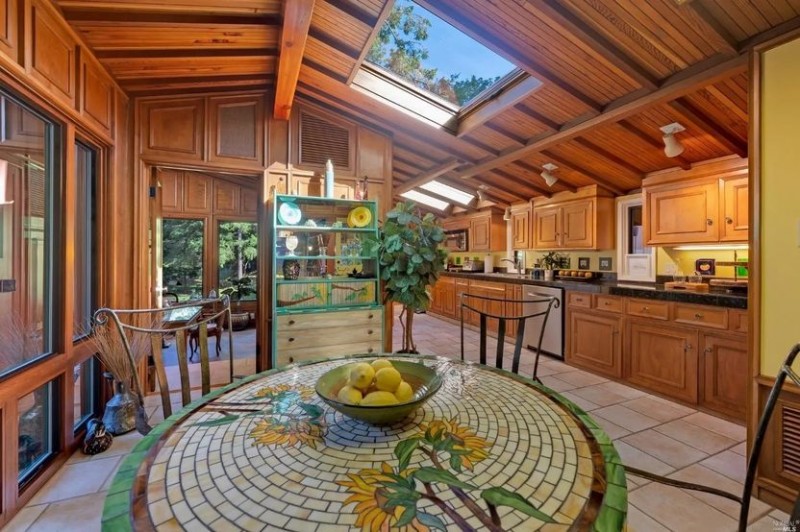 Realtor.com - Charles M. Schulz Home 7